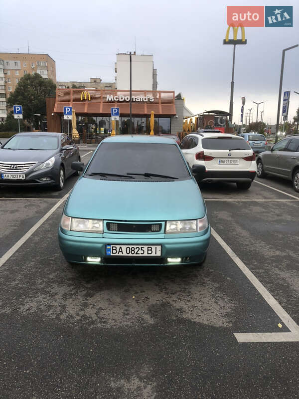 Седан ВАЗ / Lada 2110 2000 в Олександрії