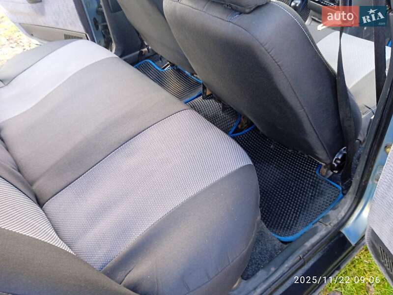 Седан ВАЗ / Lada 2110 2002 в Балаклії фото 14 Седан ВАЗ / Lada 2110 2002 в Балаклії