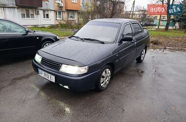 Седан ВАЗ 2110 2004 в Новониколаевке