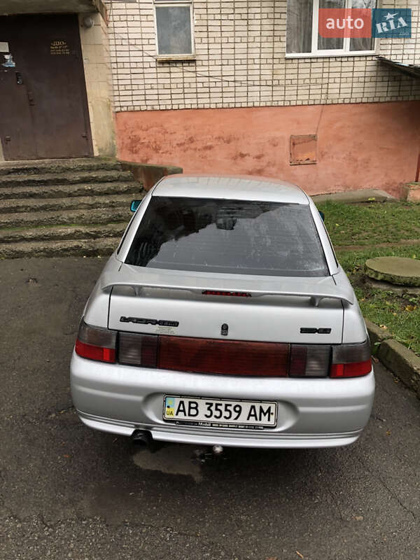 Седан ВАЗ / Lada 2110 2004 в Умани