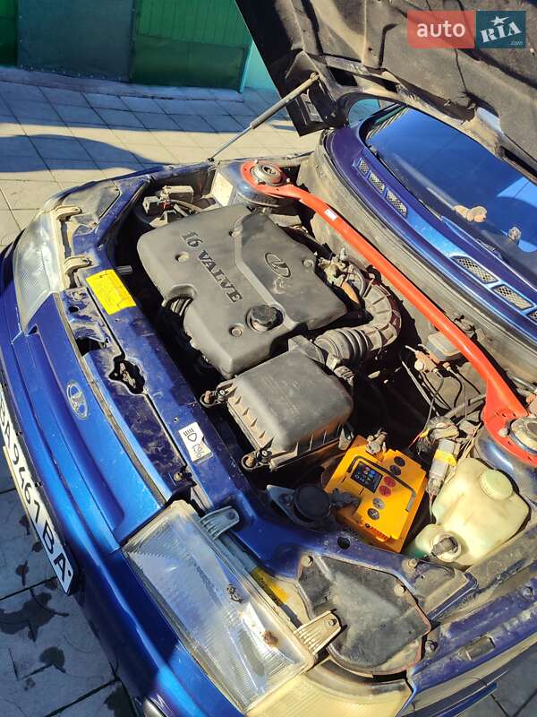 Седан ВАЗ / Lada 2110 2006 в Новій Празі