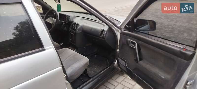Седан ВАЗ / Lada 2110 2003 в Запорожье