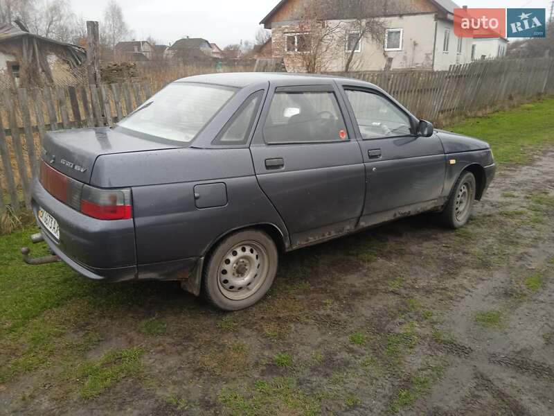 Седан ВАЗ / Lada 2110 2001 в Острозі