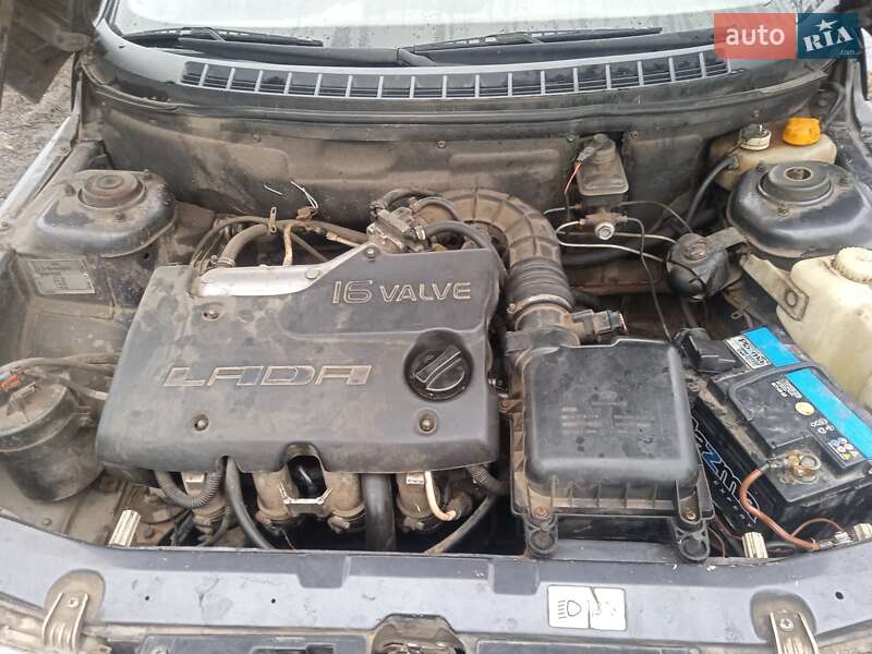 Седан ВАЗ / Lada 2110 2001 в Остроге фото 5 Седан ВАЗ / Lada 2110 2001 в Остроге