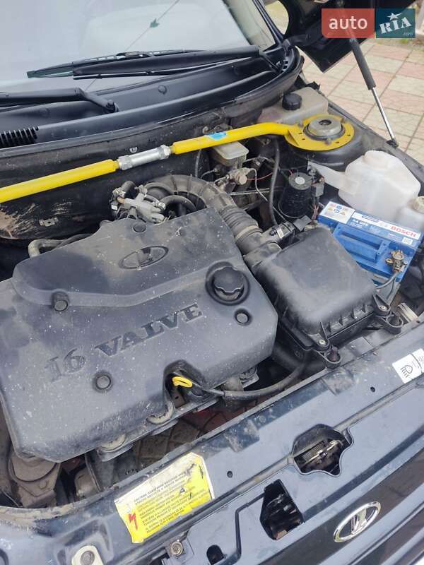 Седан ВАЗ / Lada 2110 2006 в Стрию фото 17 Седан ВАЗ / Lada 2110 2006 в Стрию