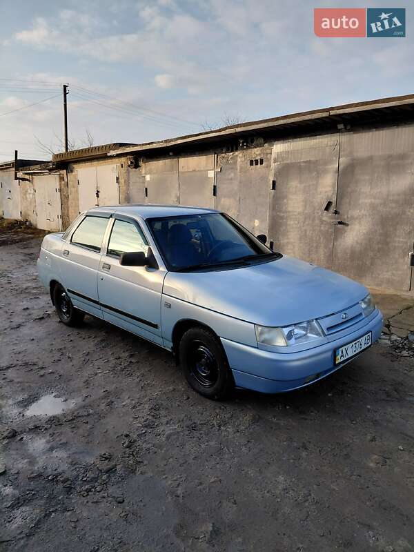 ВАЗ / Lada 2110 2004
