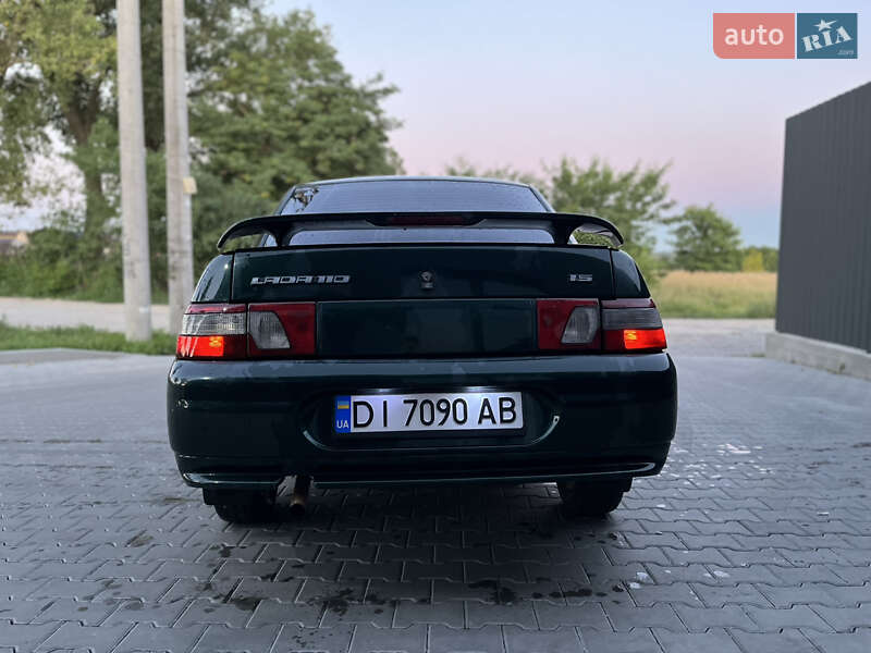 Седан ВАЗ / Lada 2110 2004 в Києві