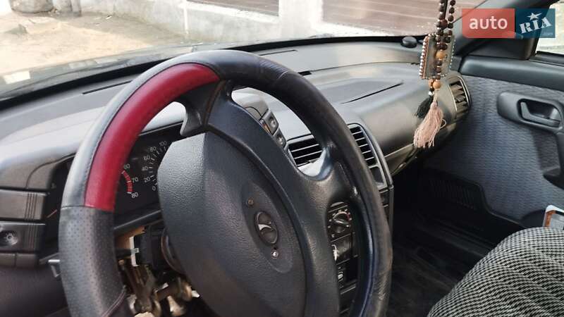 Седан ВАЗ / Lada 2110 2002 в Вознесенске фото 6 Седан ВАЗ / Lada 2110 2002 в Вознесенске