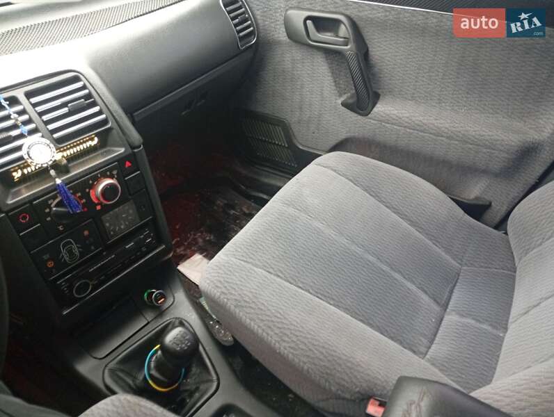 Седан ВАЗ / Lada 2110 2002 в Летичеве