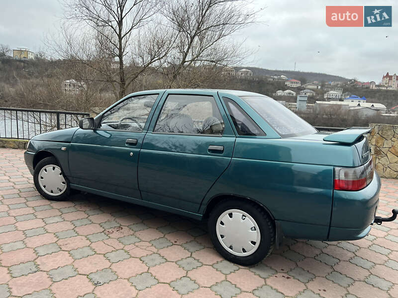 Седан ВАЗ / Lada 2110 2001 в Могилів-Подільському