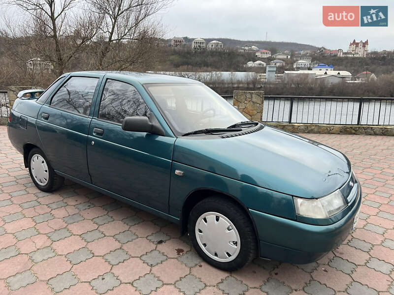 Седан ВАЗ / Lada 2110 2001 в Могилів-Подільському