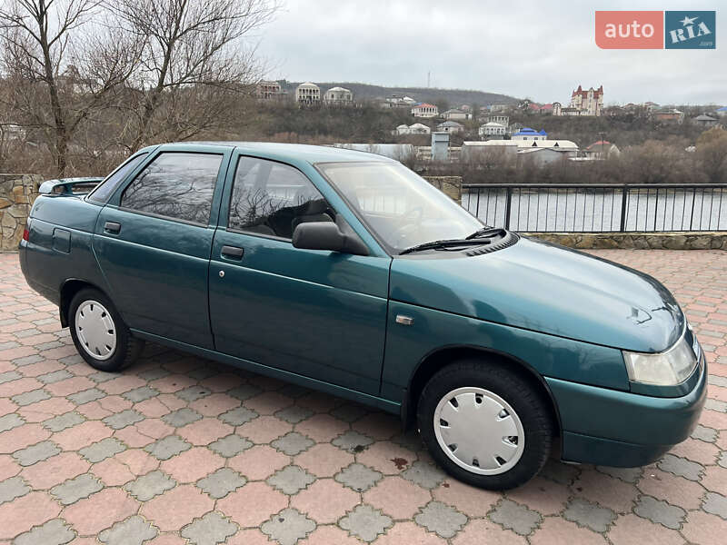 Седан ВАЗ / Lada 2110 2001 в Могилів-Подільському