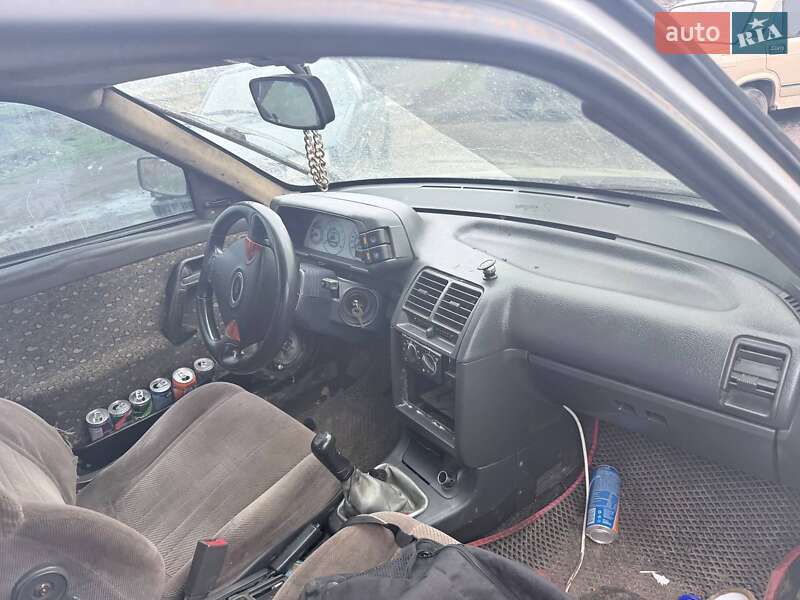 Седан ВАЗ / Lada 2110 2005 в Новом Буге