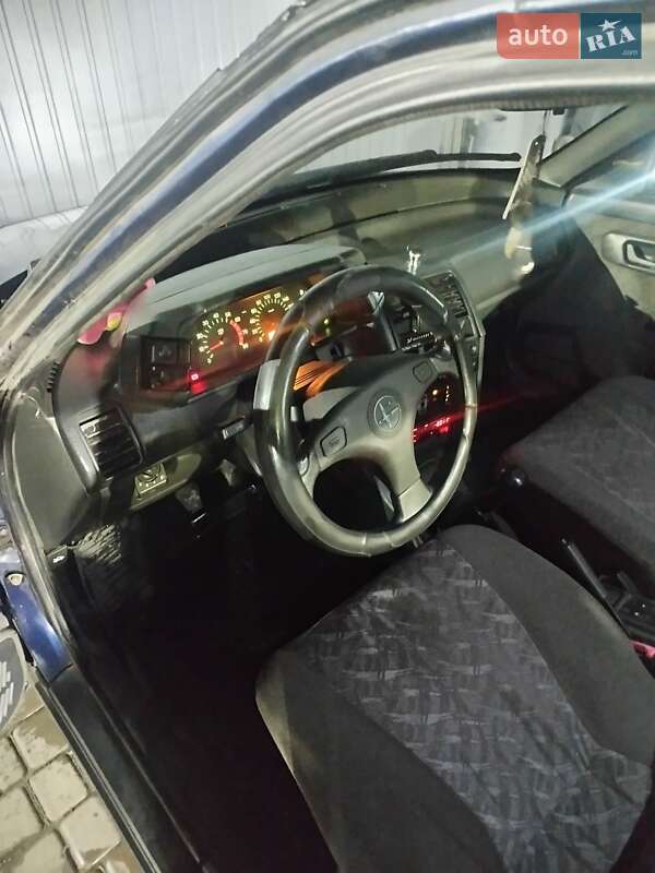 Седан ВАЗ / Lada 2110 2005 в Первомайську