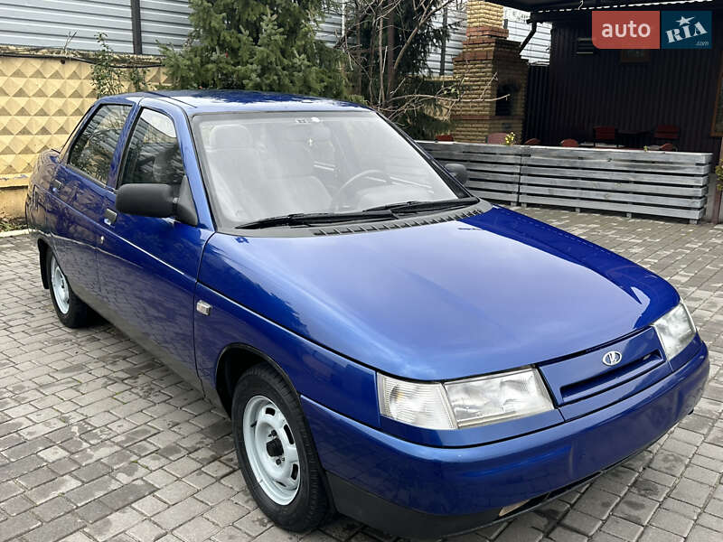 Седан ВАЗ / Lada 2110 2000 в Запорожье