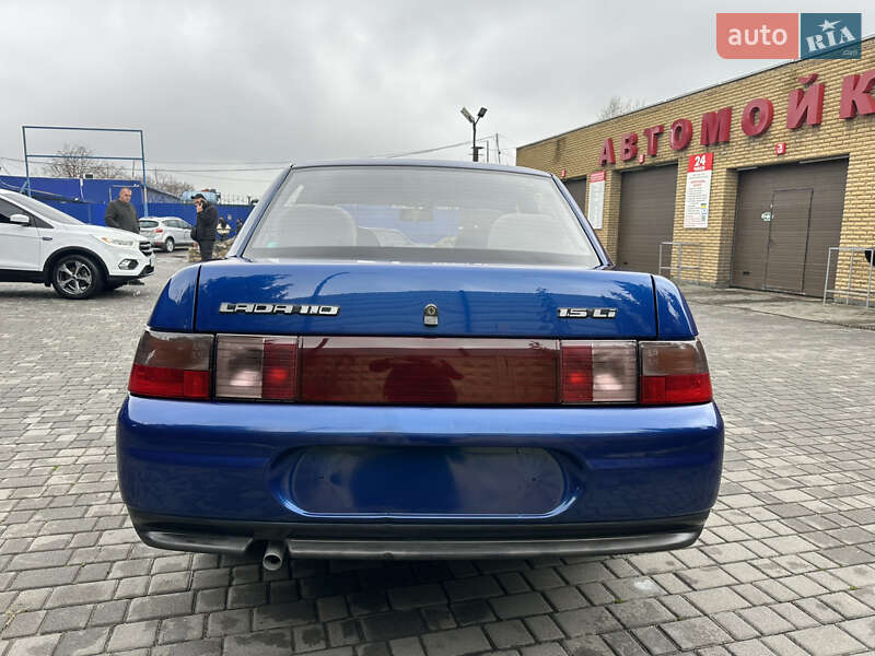 Седан ВАЗ / Lada 2110 2000 в Запорожье