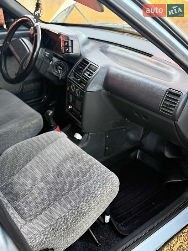 Седан ВАЗ / Lada 2110 2001 в Казатине фото 14 Седан ВАЗ / Lada 2110 2001 в Казатине