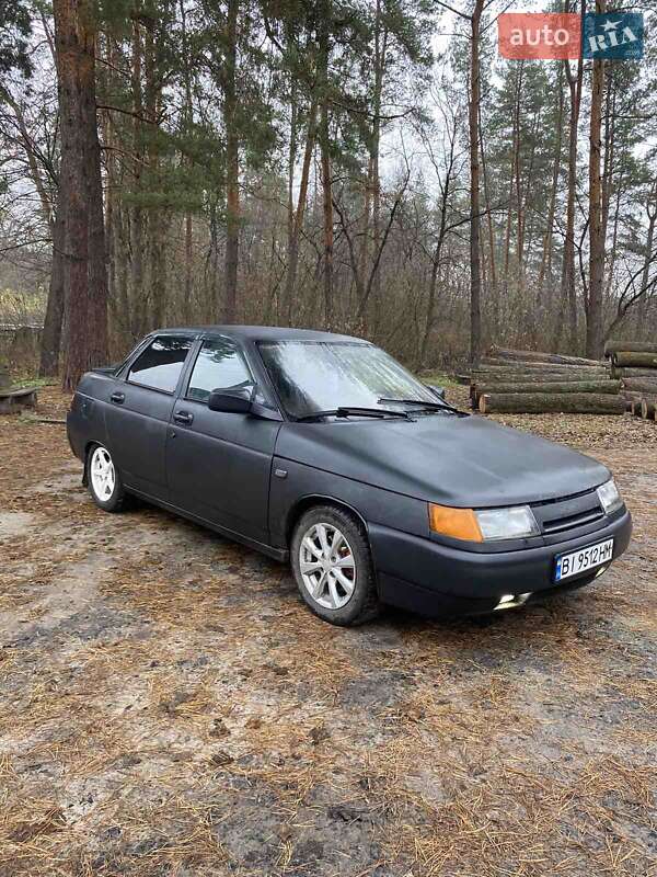 Седан ВАЗ / Lada 2110 2005 в Карловке