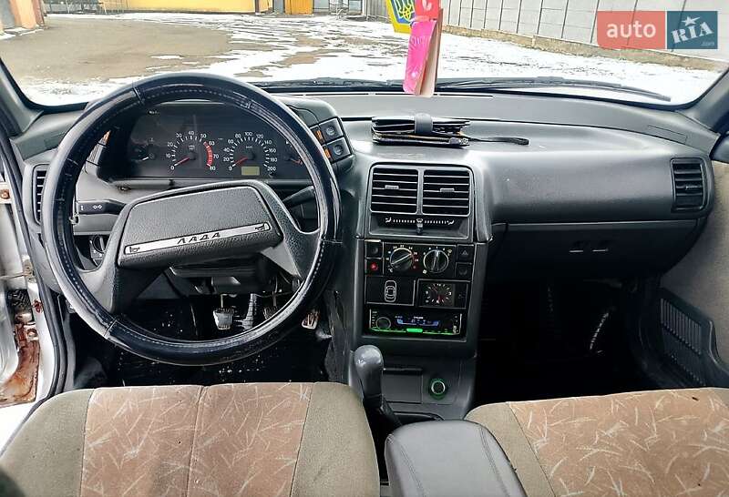 Седан ВАЗ / Lada 2110 2003 в Тростянце