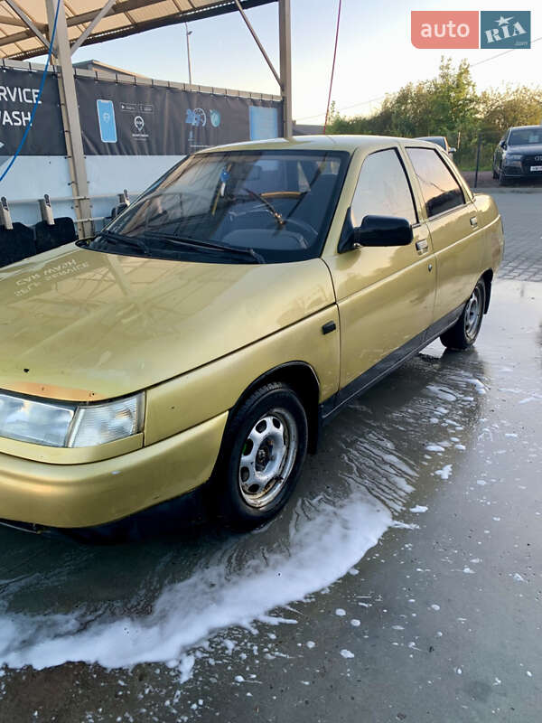 Седан ВАЗ / Lada 2110 1999 в Львове