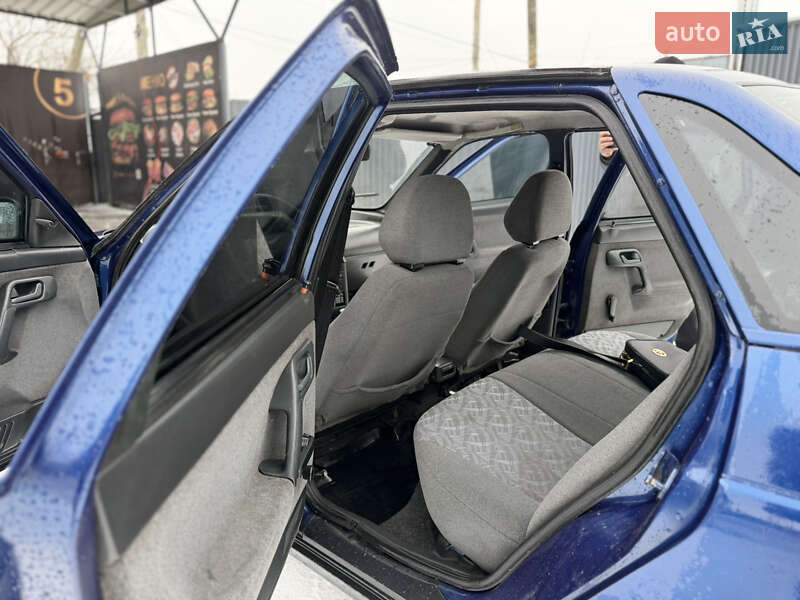 Седан ВАЗ / Lada 2110 2005 в Дніпрі