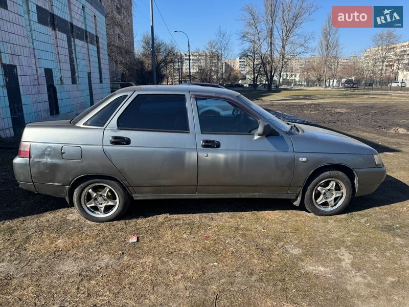 Седан ВАЗ / Lada 2110 2006 в Киеве