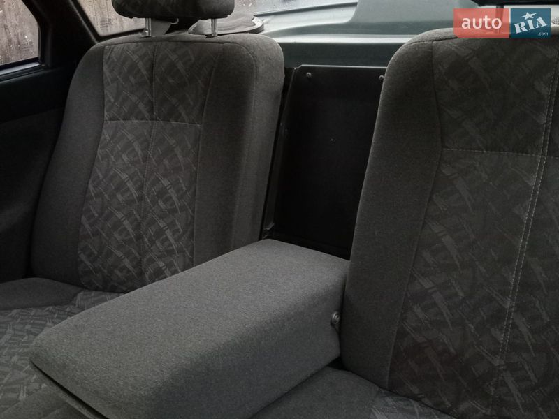 Седан ВАЗ / Lada 2110 2005 в Корюковке фото 14 Седан ВАЗ / Lada 2110 2005 в Корюковке