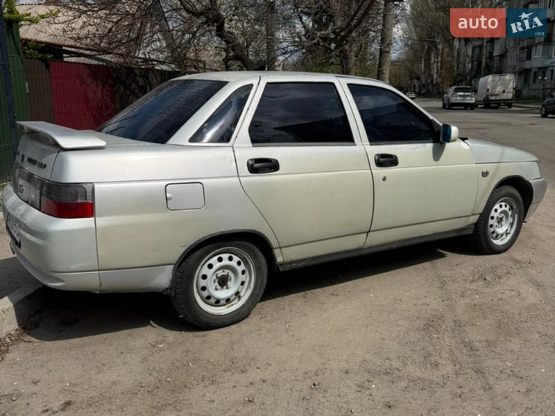 Седан ВАЗ / Lada 2110 2004 в Запорожье