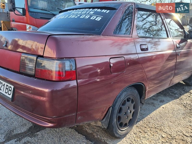 Седан ВАЗ / Lada 2110 2001 в Одессе