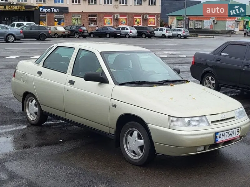 ВАЗ / Lada 2110