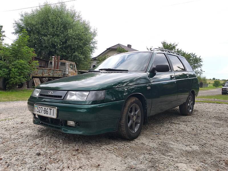 Универсал ВАЗ / Lada 2111 2002 в Монастыриске