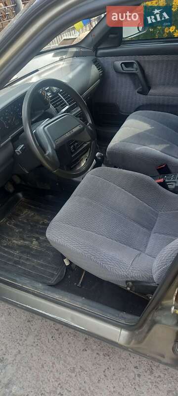 Универсал ВАЗ / Lada 2111 2002 в Остер