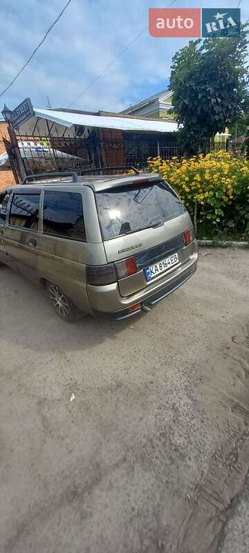 Универсал ВАЗ / Lada 2111 2002 в Остер