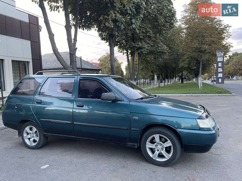 Універсал ВАЗ / Lada 2111 2001 в Первомайську