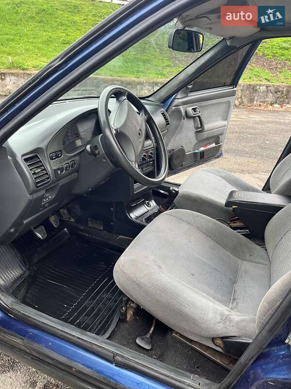 Універсал ВАЗ / Lada 2111 2010 в Благовіщенську