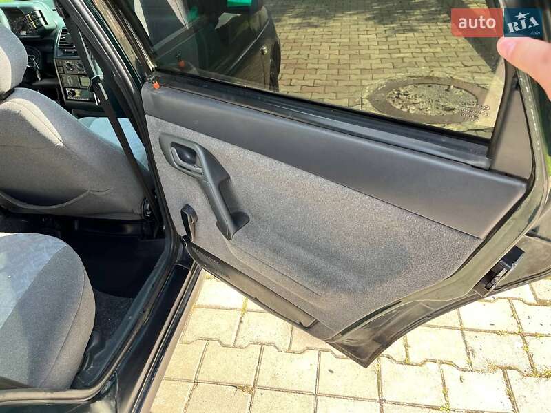 Універсал ВАЗ / Lada 2111 2004 в Луцьку