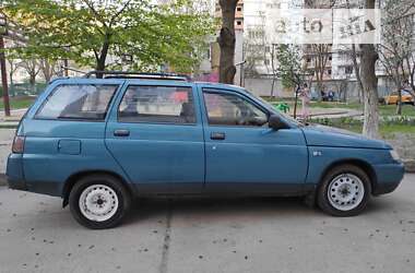 Универсал ВАЗ / Lada 2111 2001 в Южноукраинске