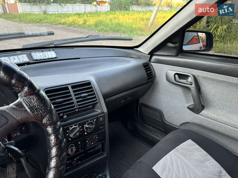 Универсал ВАЗ / Lada 2111 2007 в Чернигове