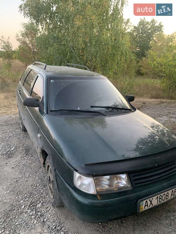 Универсал ВАЗ / Lada 2111 2004 в Змиеве