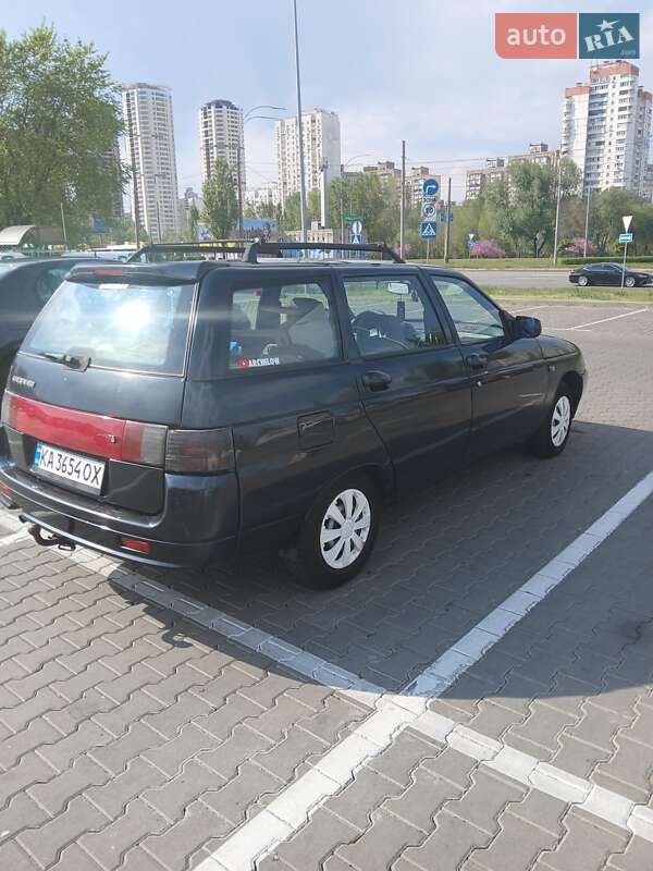 Универсал ВАЗ / Lada 2111 2004 в Киеве