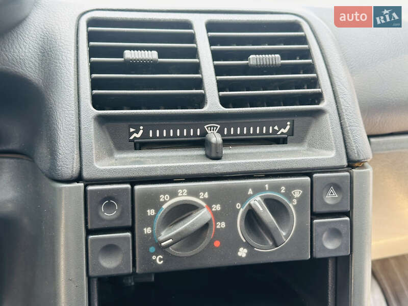 Універсал ВАЗ / Lada 2111 2002 в Харкові