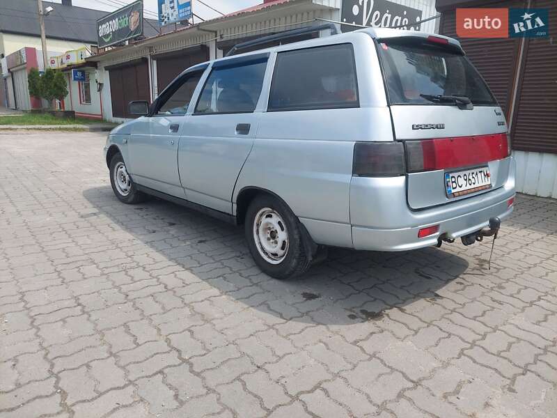 Универсал ВАЗ / Lada 2111 2002 в Золочеве
