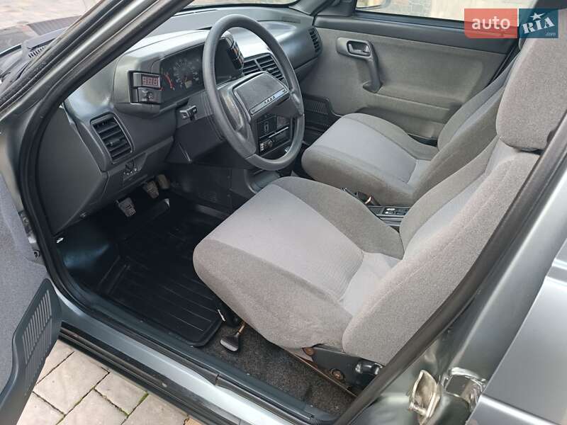 Универсал ВАЗ / Lada 2111 2007 в Черновцах