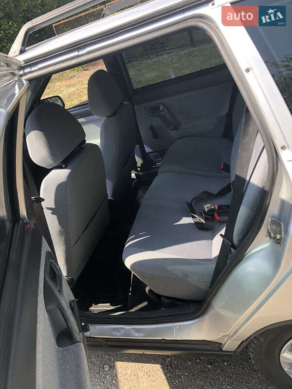 Универсал ВАЗ / Lada 2111 2009 в Желтых Водах фото 6 Универсал ВАЗ / Lada 2111 2009 в Желтых Водах