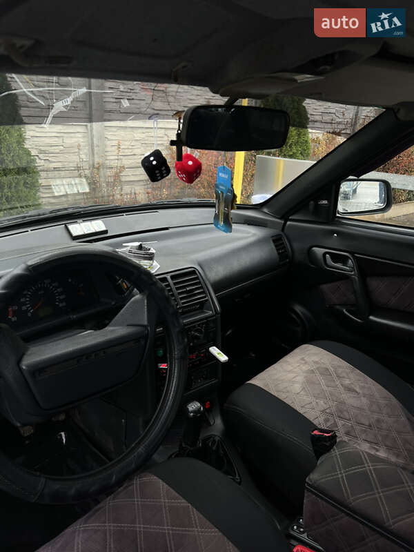 Универсал ВАЗ / Lada 2111 2004 в Казатине фото 11 Универсал ВАЗ / Lada 2111 2004 в Казатине