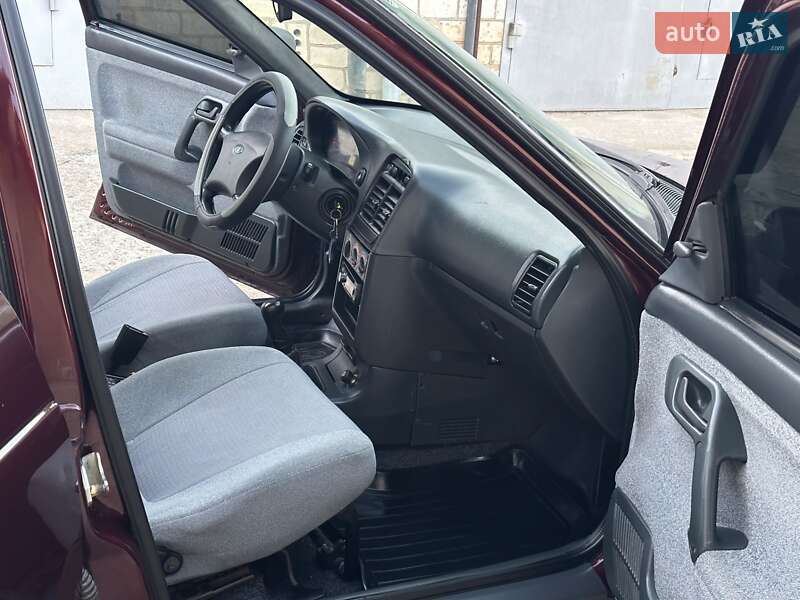 Универсал ВАЗ / Lada 2111 2008 в Николаеве