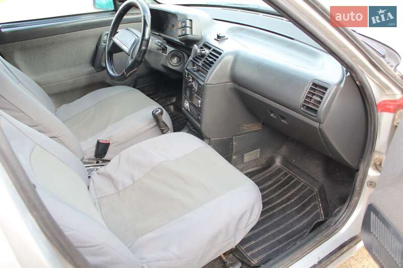 Универсал ВАЗ / Lada 2111 2006 в Могилев-Подольске