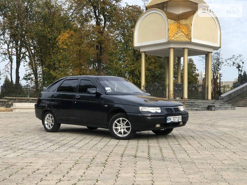 Хэтчбек ВАЗ / Lada 2112 2005 в Ровно