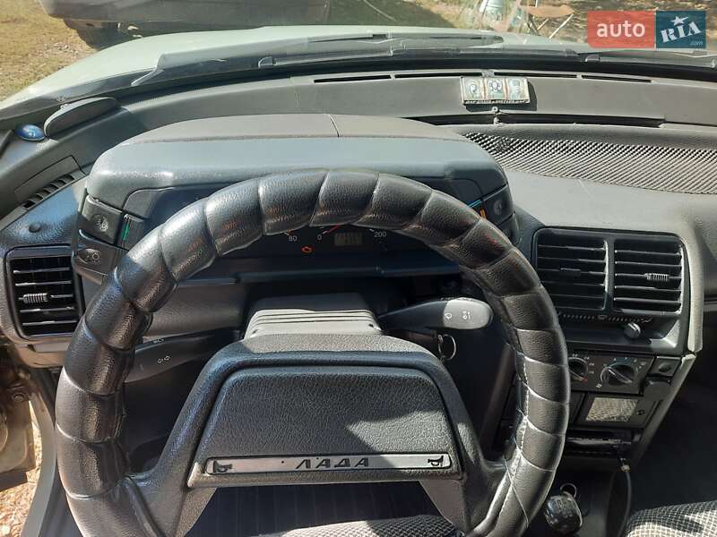 Хэтчбек ВАЗ / Lada 2112 2002 в Первомайске