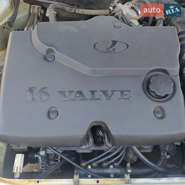 Хэтчбек ВАЗ / Lada 2112 2006 в Николаеве